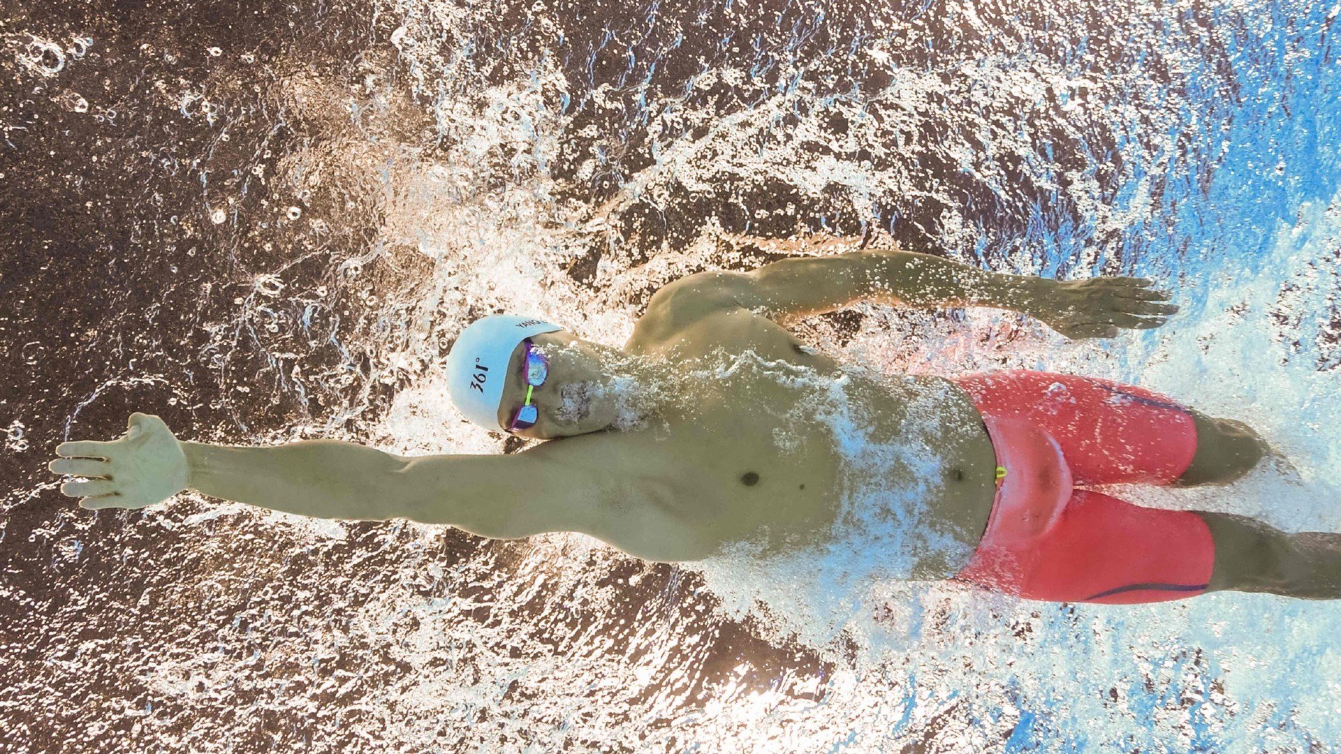 弗拉霍维奇爆发映照利物浦铁蹄，当连续得分成为压制法国的无形武器