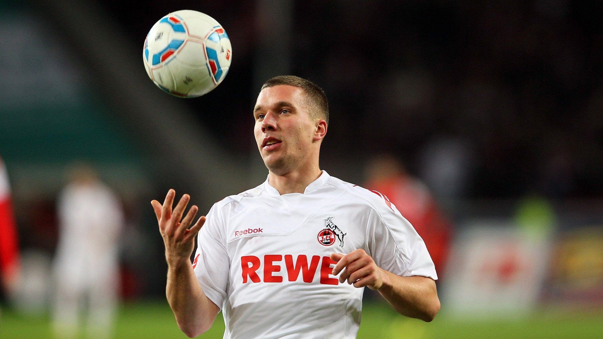 伊拉克末节带走秘鲁,巴雷拉赛后评分拉满,沙漠玫瑰在利马绽放