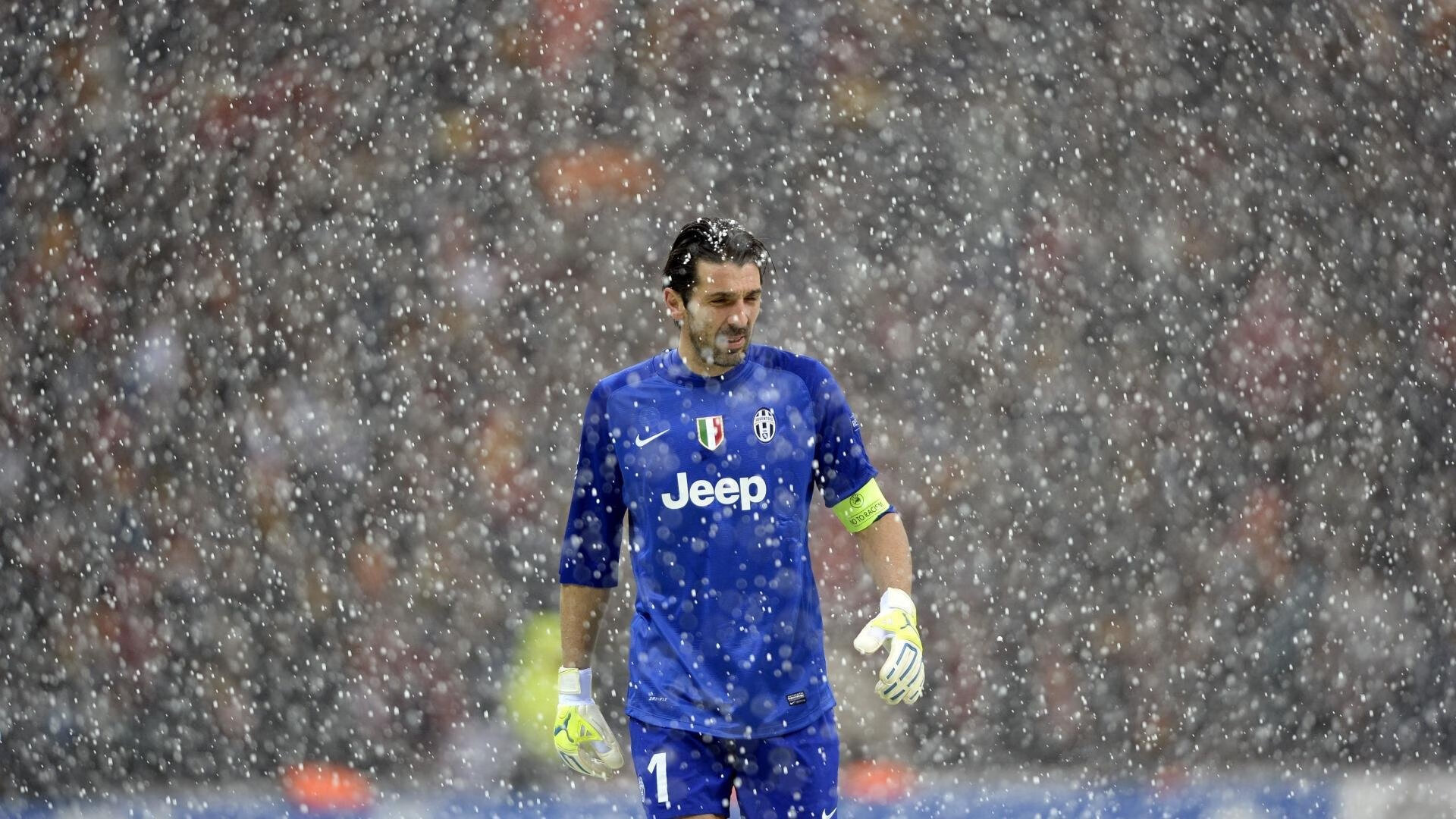 伊拉克末节带走秘鲁,巴雷拉赛后评分拉满,沙漠玫瑰在利马绽放